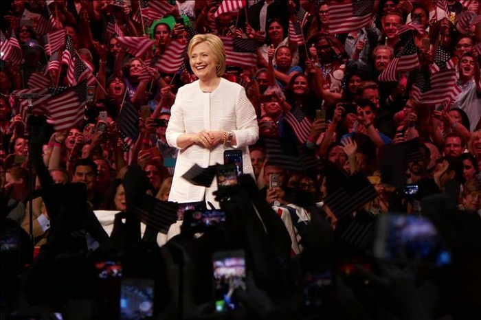 Clinton remporte les primaires de Washington